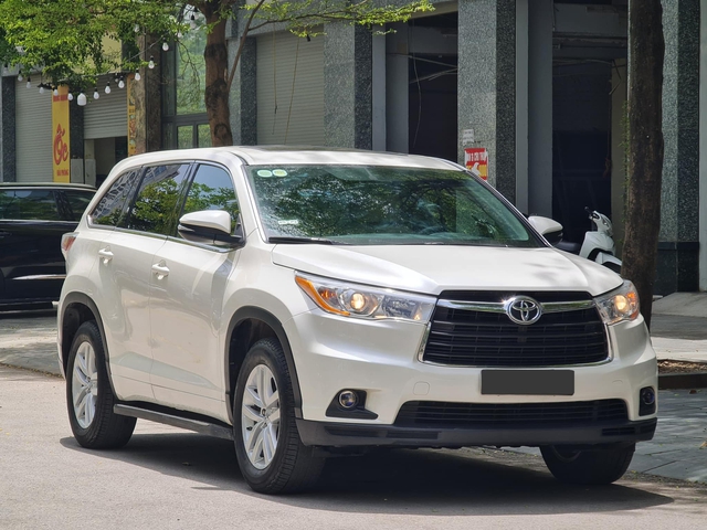 Chiếc SUV 7 chỗ nhập Mỹ của Toyota có giá bán lại hơn 1 tỷ đồng, chỉ ngang Corolla Cross - Ảnh 2.