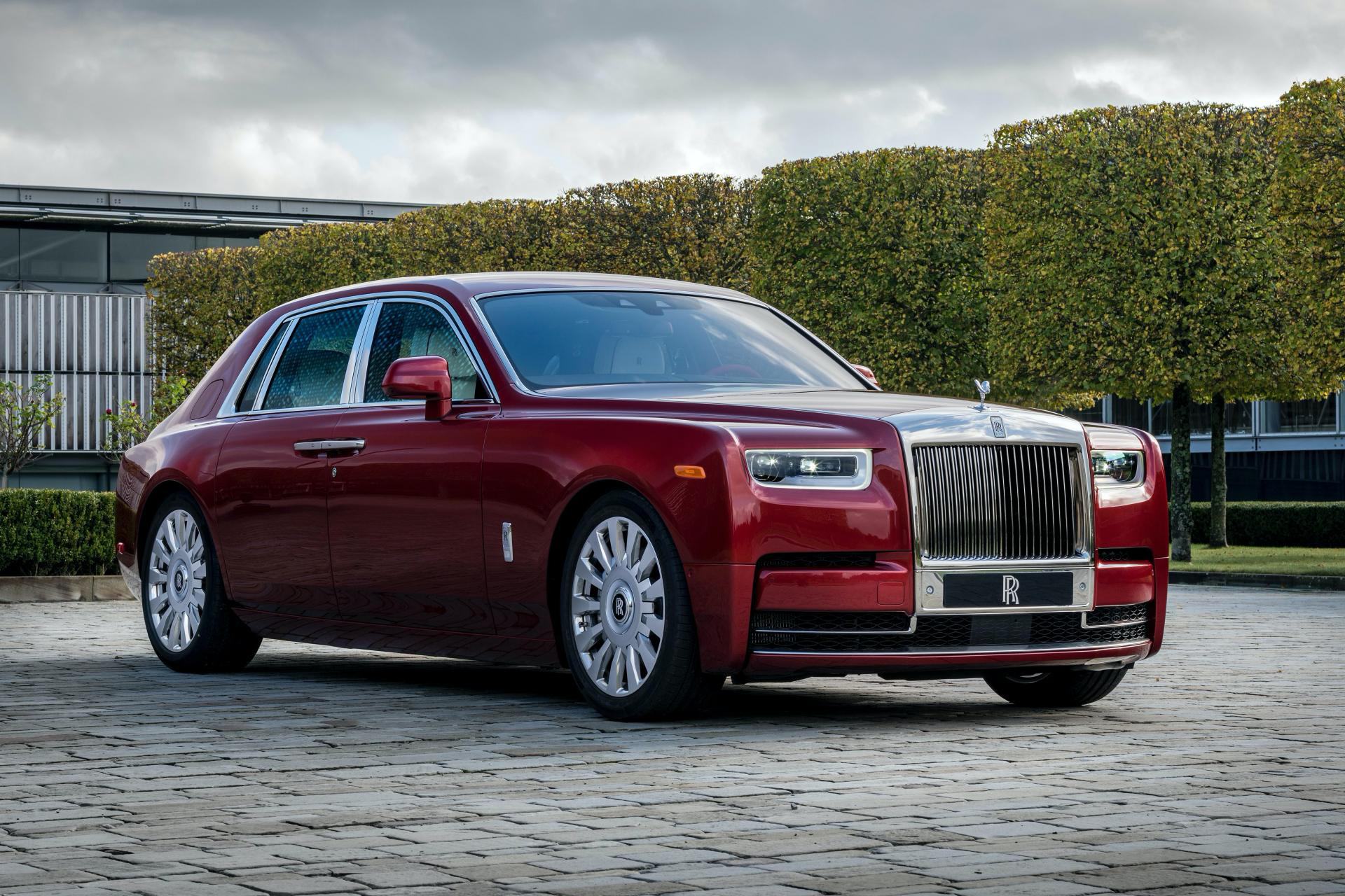 Tóm gọn Rolls-Royce Phantom 2022 sắp ra mắt với một số điểm mới ở ngoại hình