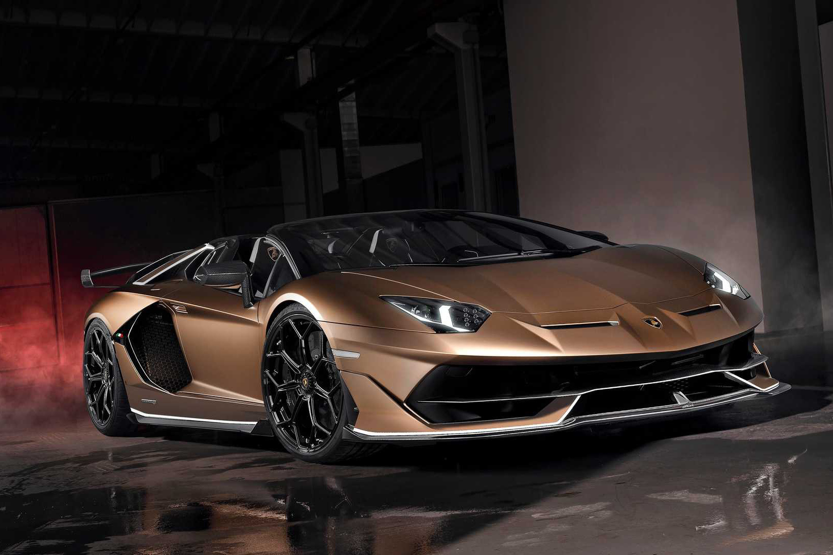 Hé lộ đắt giá về siêu xe kế nhiệm Lamborghini Aventador: Sẽ giữ lại tinh tuý của &quot;siêu bò&quot;