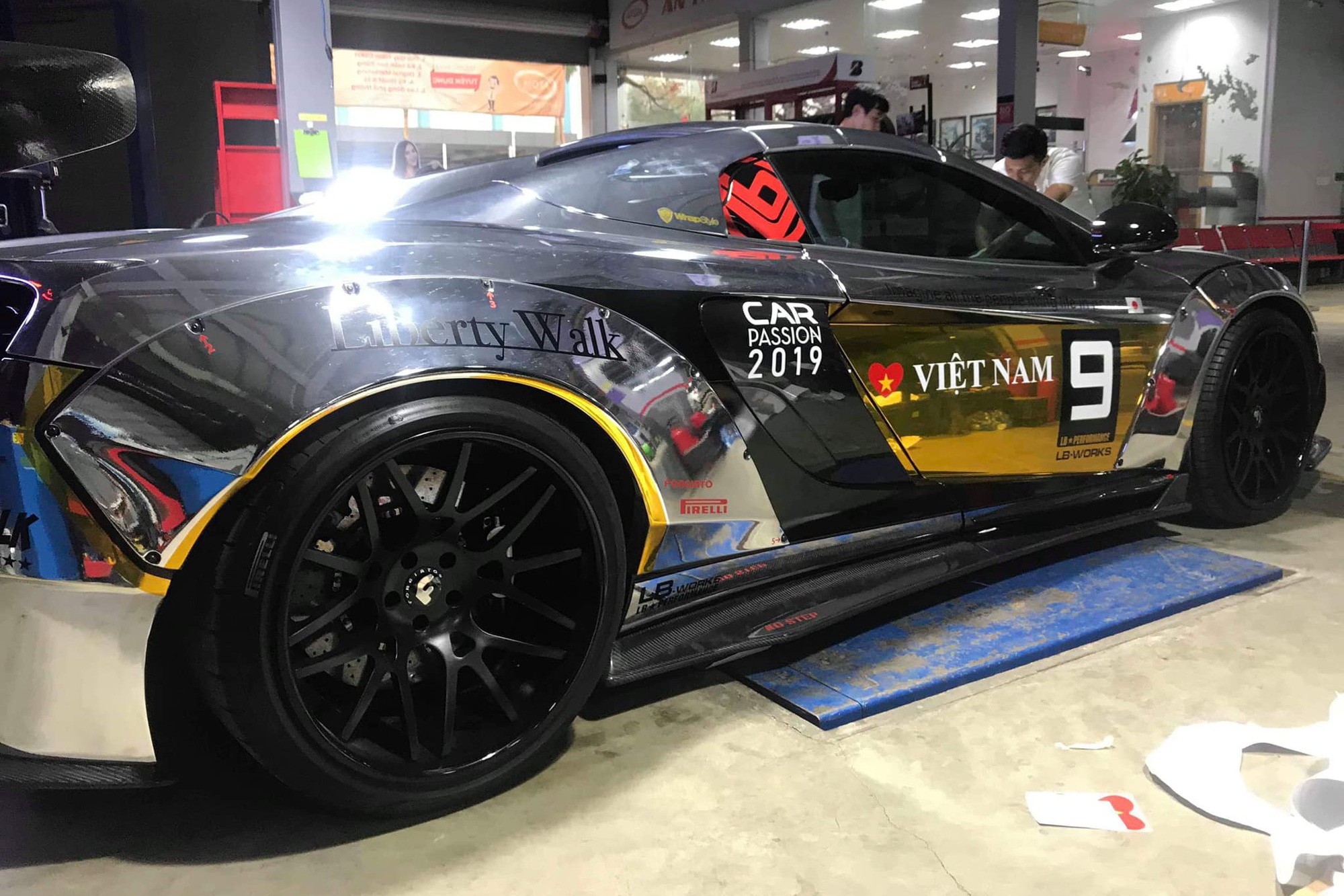 Thiếu gia Dương Kon tiết lộ hình ảnh cho thấy sẽ mang McLaren 650S Spider độ siêu độc tham gia Car Passion 2019