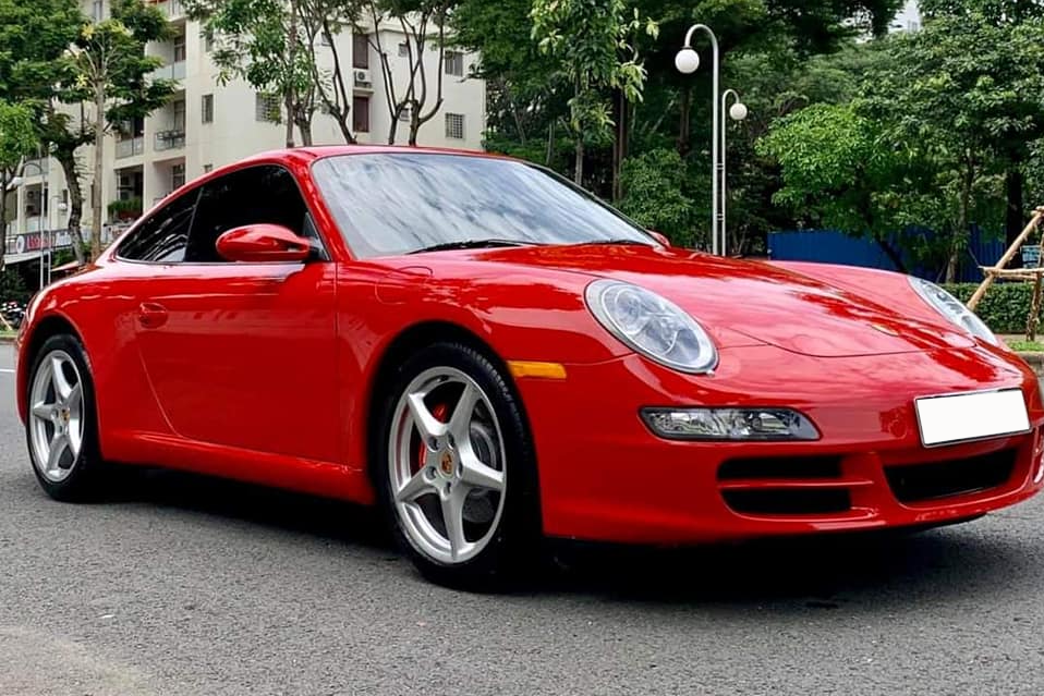 Vừa bảo dưỡng hết 300 triệu, hàng hiếm Porsche 911 Carrera vẫn bán lại giá chưa đến 3 tỷ đồng