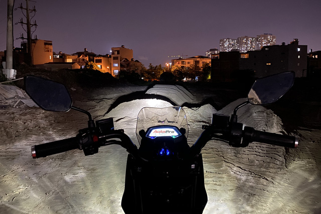 22 triệu, mua hay không mua Yadea X5: Lên xe, vít ga như Đức Phúc là có ngay câu trả lời - Ảnh 3.