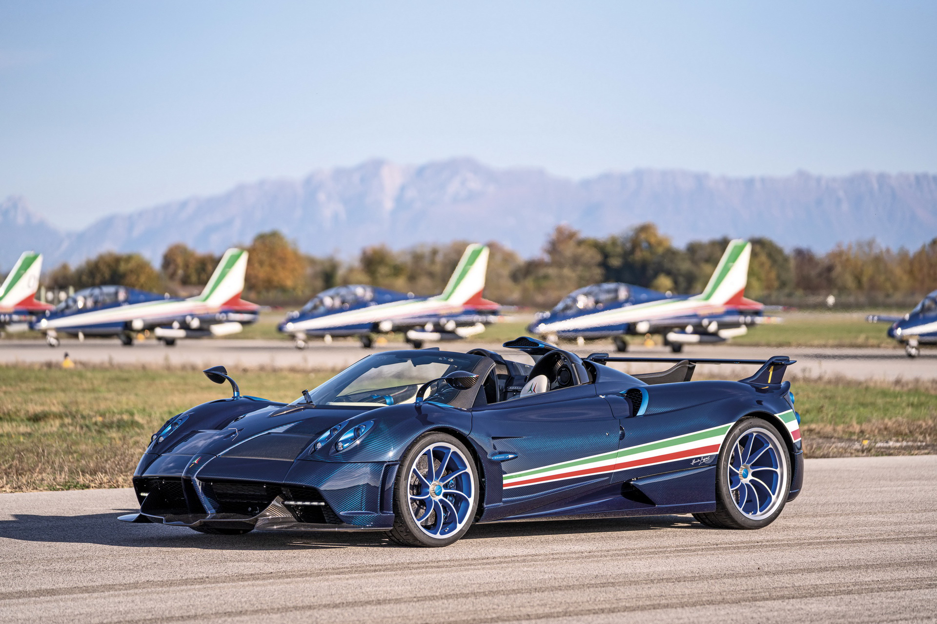 Được giới đại gia giàu mỏ 'bơm tiền', Pagani quyết làm siêu xe xịn hơn 'thần gió' Huayra