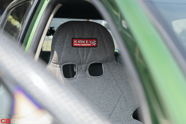 Choáng ngợp trước Isuzu D-Max độ khủng hơn siêu xe Bugatti Chiron - Ảnh 4.