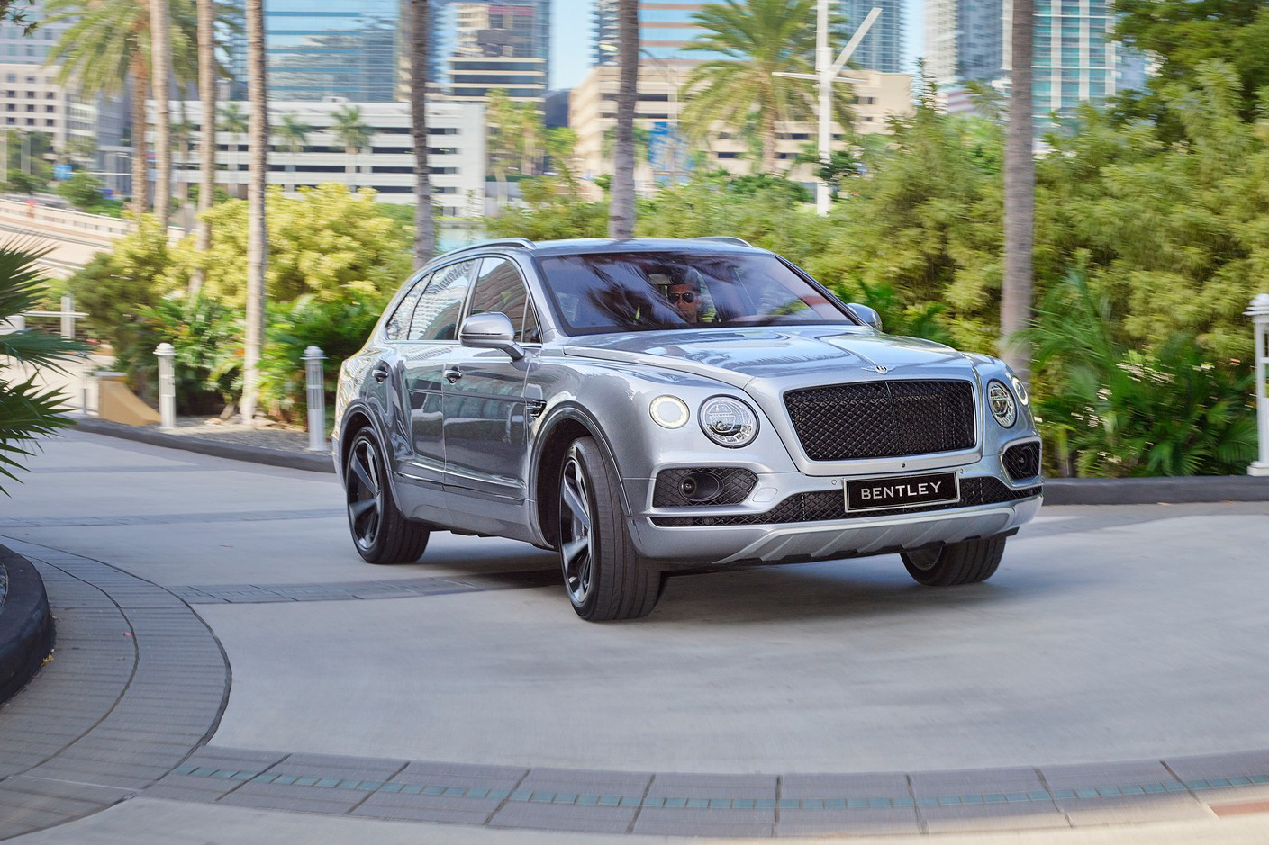 Bentley khai tử Mulsanne vì doanh số thấp, chuyển hướng phát triển SUV mới