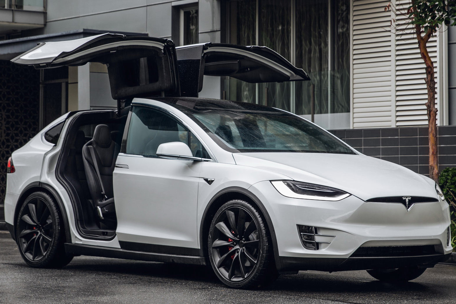 Tesla kiện ngược chính phủ Mỹ vì... Trung Quốc