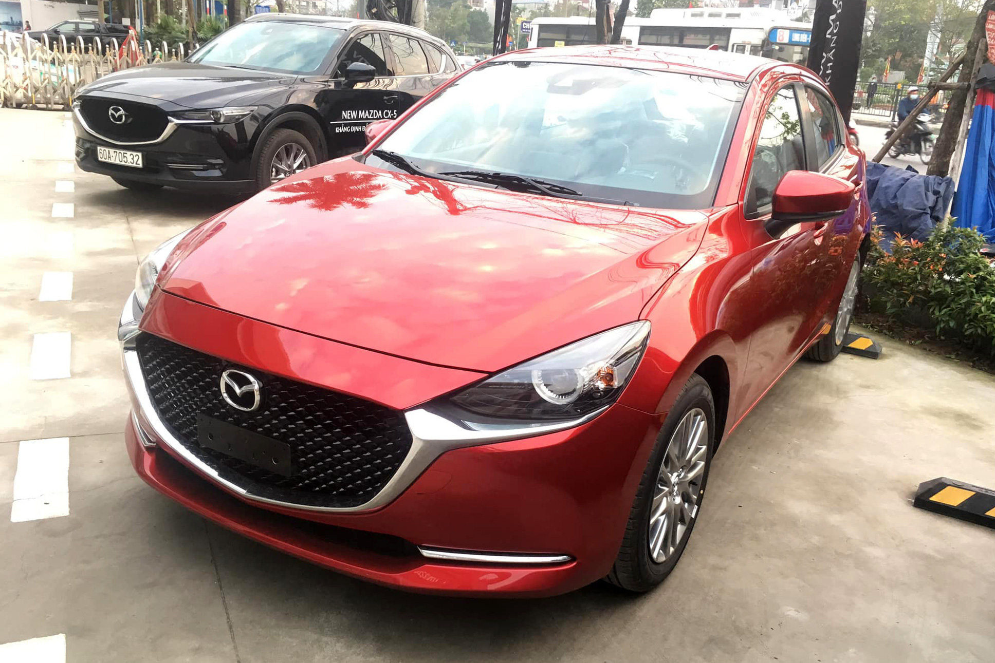 Mazda2 2020 bất ngờ về đại lý, lộ giá đắt đỏ tiệm cận Mazda3 nhưng nhiều công nghệ xịn nhất phân khúc