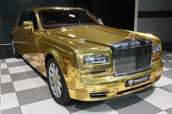 Đại gia mua Rolls-Royce Phantom về làm... taxi, diện hẳn bộ cánh 'mạ vàng' thể hiện độ chịu chơi