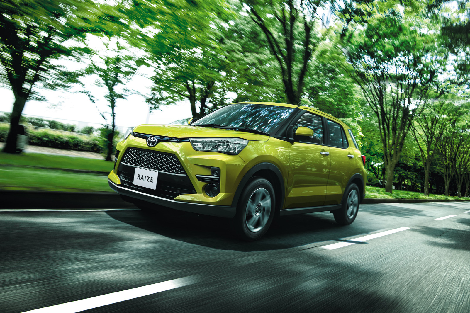 SUV giá rẻ Toyota Raize bán vượt cả vua doanh số Corolla - Ford EcoSport, Hyundai Kona phải dè chừng