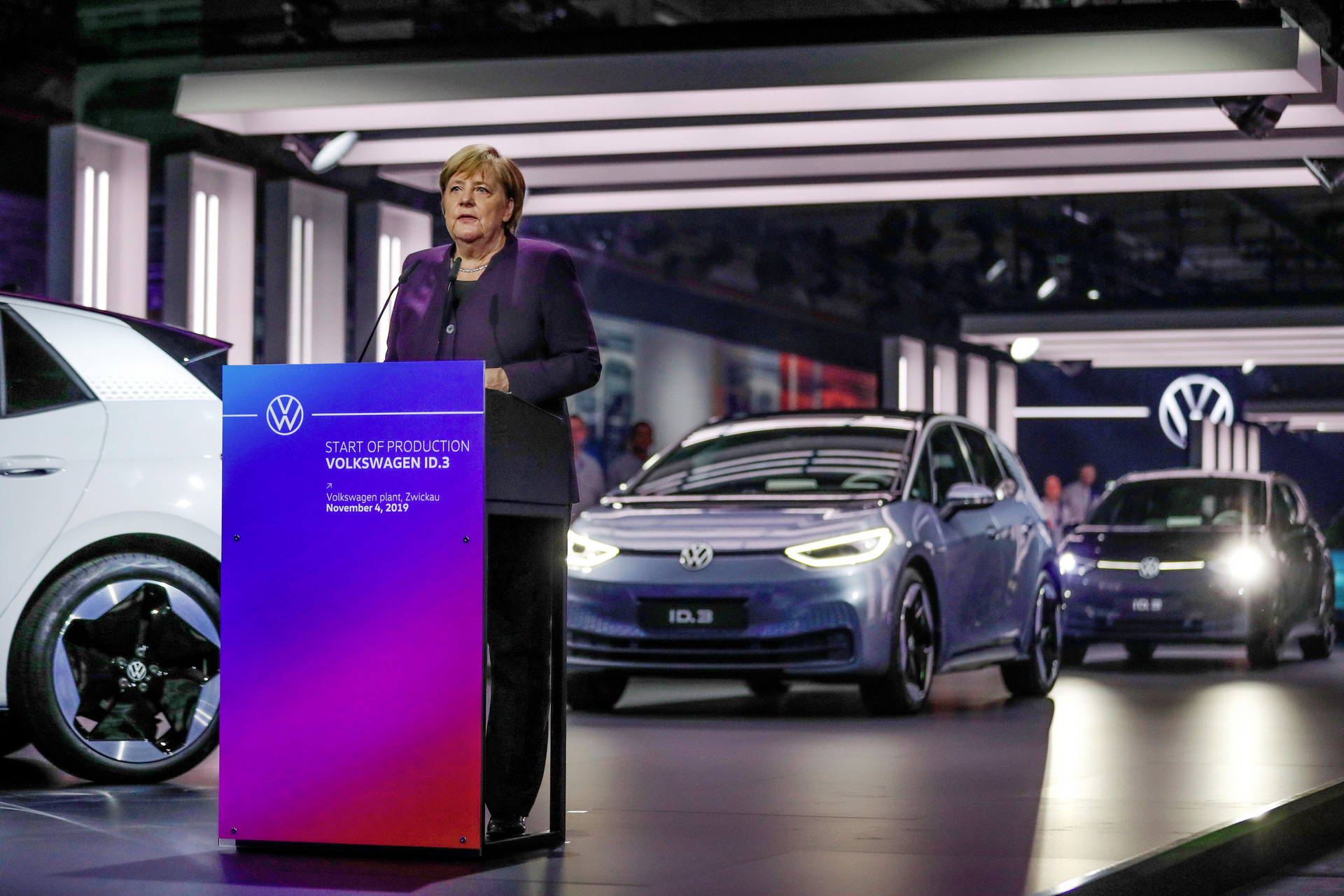 Các đại gia xe Đức kêu cứu, mong có chính sách đổi xe cũ lấy xe mới