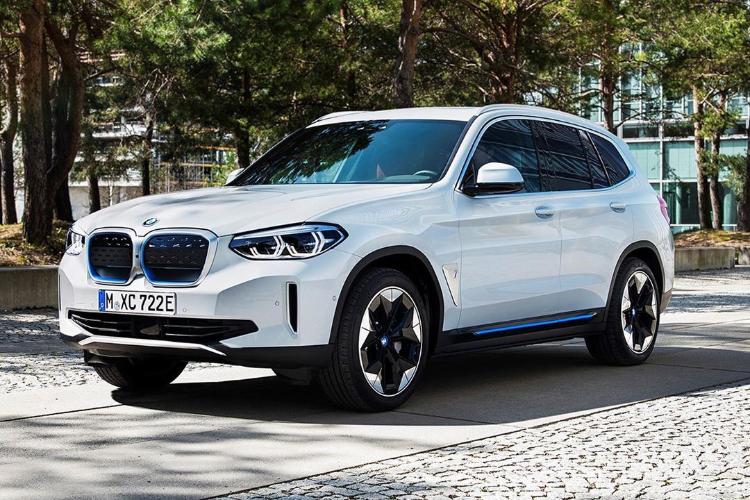 BMW iX3 bất ngờ rò rỉ trước ngày ra mắt - SUV tương lai nhiều người mong chờ