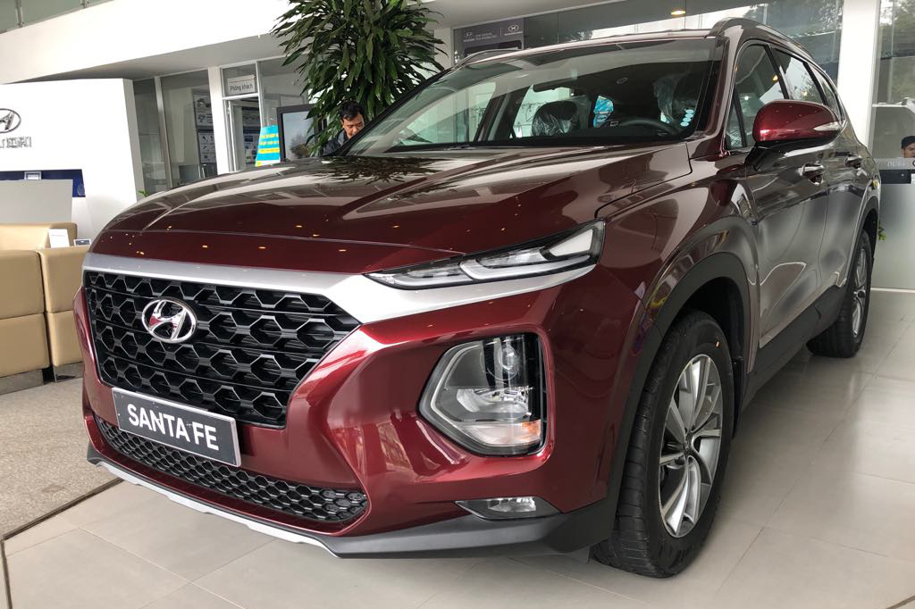 Chính thức giảm 50% thuế trước bạ, khách Việt tiết kiệm cả trăm triệu đồng tiền mua ô tô