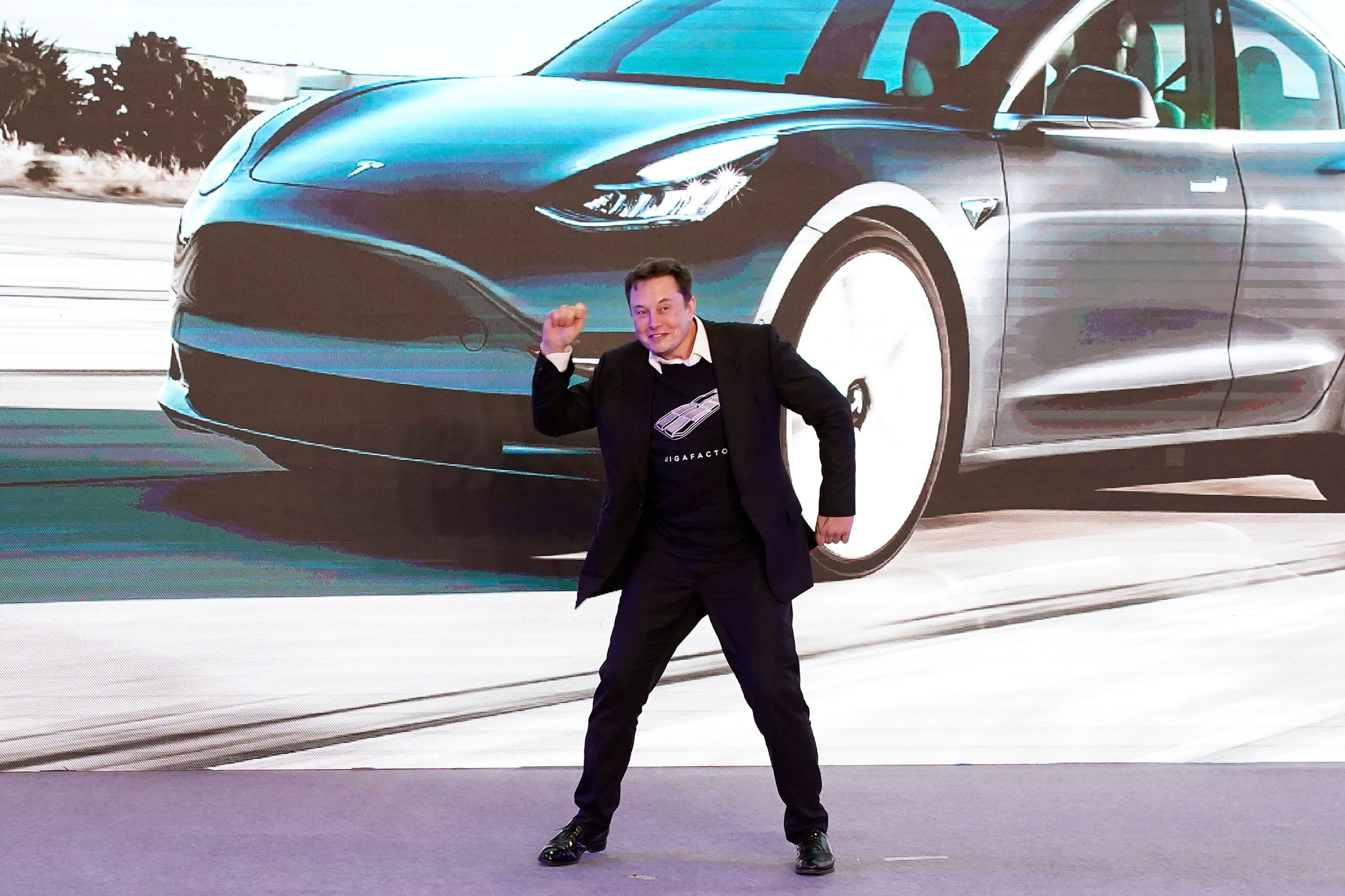 Những bài học thoát khủng hoảng của Tesla mà các ông lớn ngành xe cũng nên tham khảo