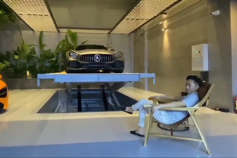Sau Ferrari F8 Tributo, doanh nhân Nguyễn Quốc Cường tiếp tục sắm Mercedes-AMG GT-R giá 11,59 tỷ đồng