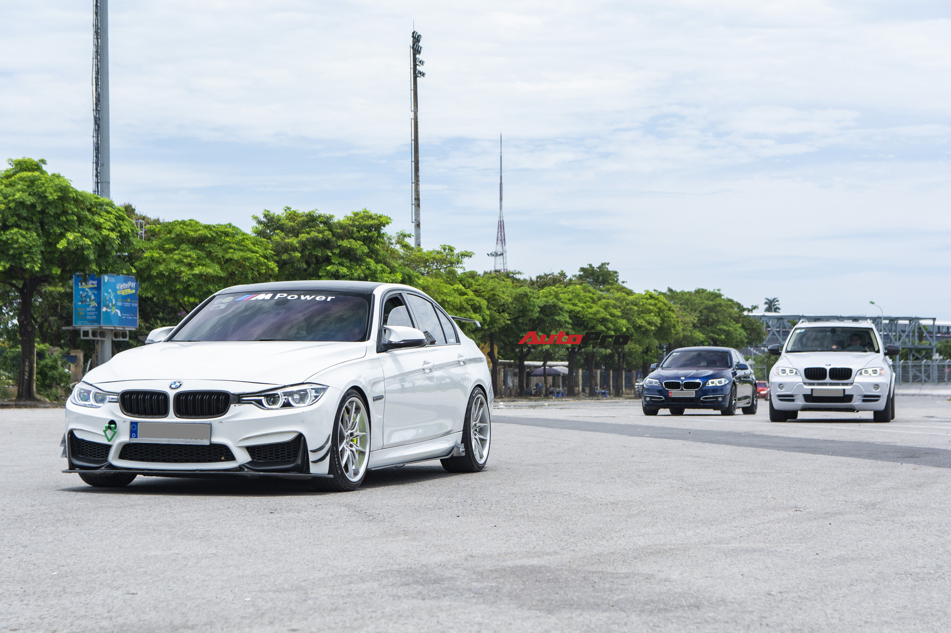 CLB BMW lớn nhất Việt Nam thành lập: Mất 3 tháng mới được duyệt hồ sơ, từng logo dán trên xe cũng theo chuẩn toàn cầu