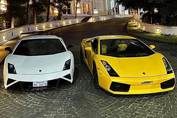 Bộ đôi siêu xe Lamborghini Gallardo 'lạ' bất ngờ lăn bánh tại Huế, một chiếc thuộc bản giới hạn 50 chiếc trên toàn thế giới