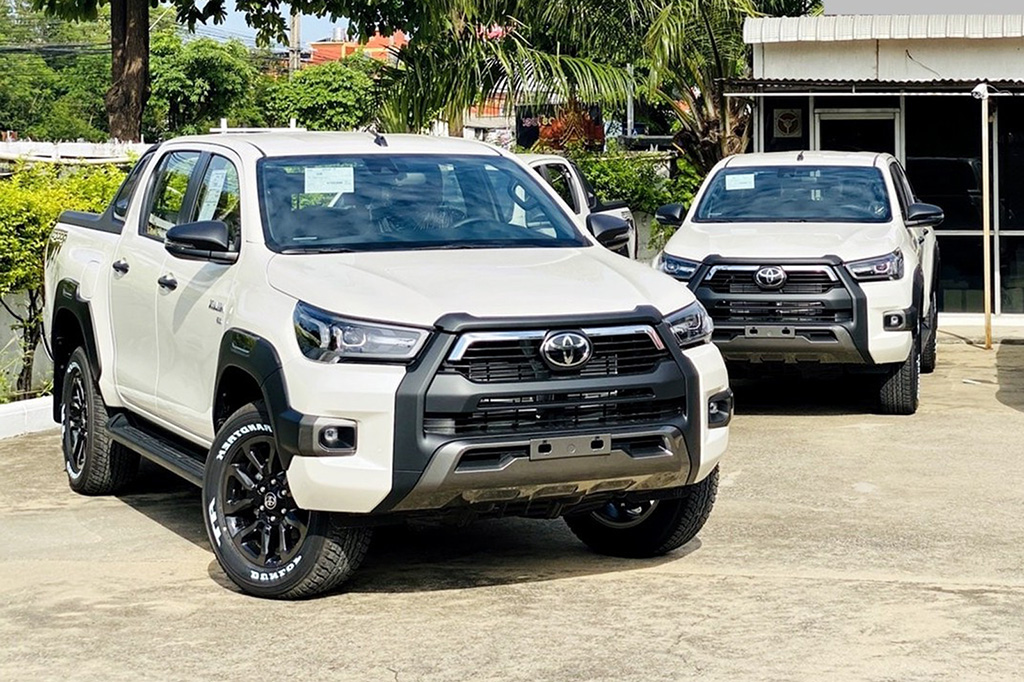 Lộ thông số Toyota Hilux 2021 sắp bán tại Việt Nam: Động cơ mạnh, thêm công nghệ an toàn tiên tiến đấu Ford Ranger