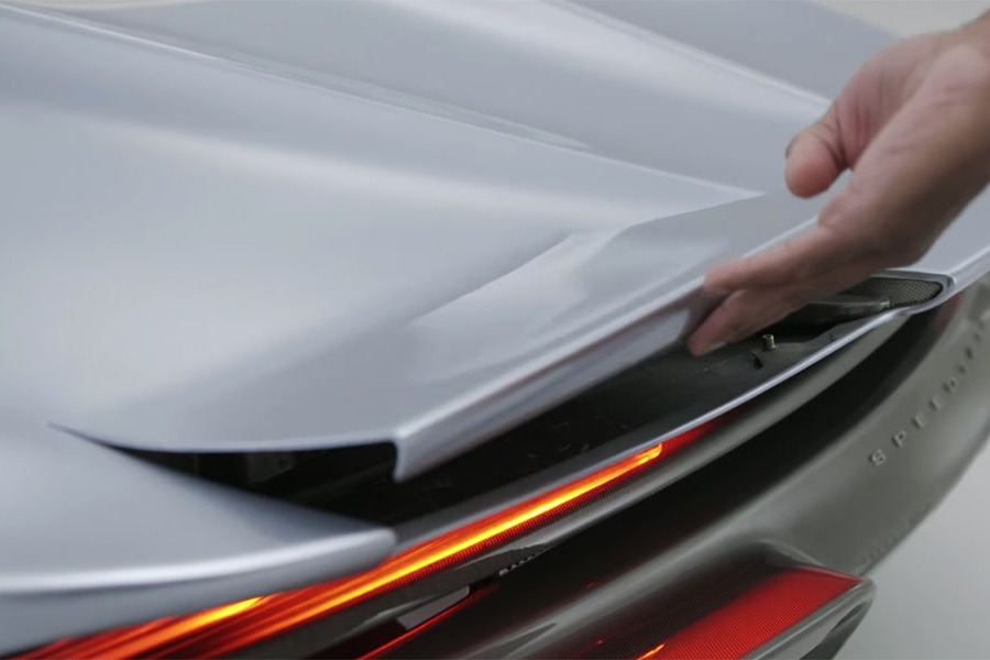 Fun Facts: McLaren lười thiết kế nên 'rạch' luôn vỏ xe để làm cánh gió cho Speedtail?