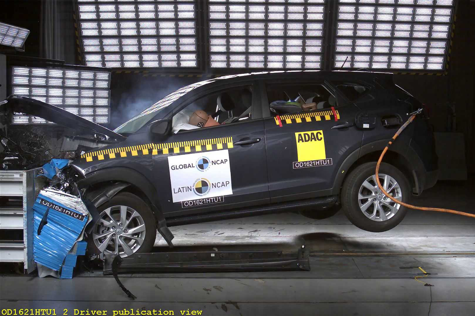 Hyundai Tucson bản thấp chỉ có 2 túi khí sẽ thế nào khi bị tai nạn?