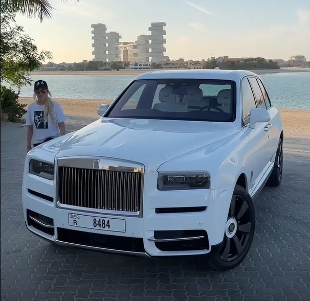 Rolls-Royce ra mắt Cullinan phiên bản dành riêng cho các đại gia Trung Đông - Ảnh 2.