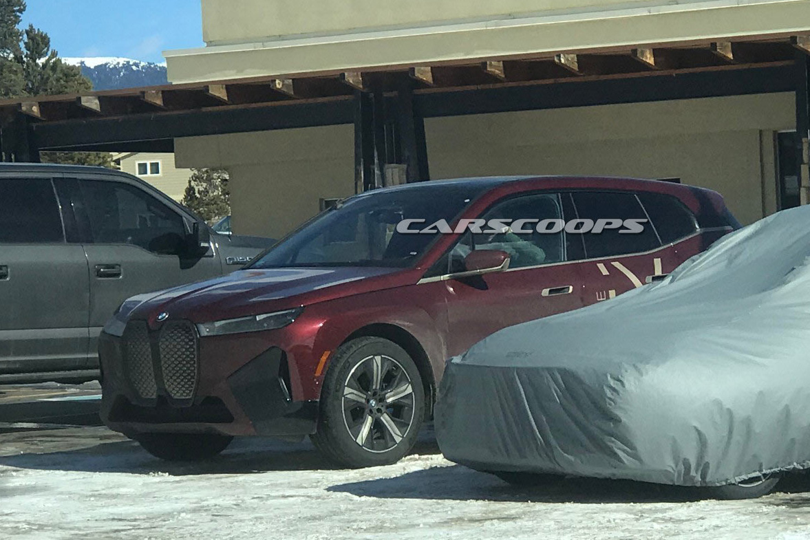 SUV chạy điện của BMW lộ diện trên đường thử: Kích thước lớn như &quot;đàn anh&quot; BMW X5