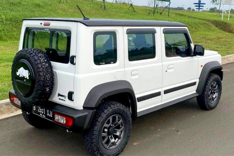 Lộ diện Suzuki Jimny bản kéo dài: 'Tiểu G-Class' sẽ có bản 5 cửa hoặc biến thành bán tải