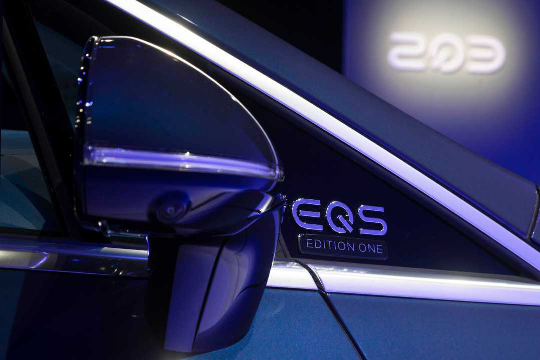 Là siêu phẩm công nghệ nhưng Mercedes-Benz EQS lại dùng chiếc gương gây tranh cãi và đây là giải thích của người trong cuộc