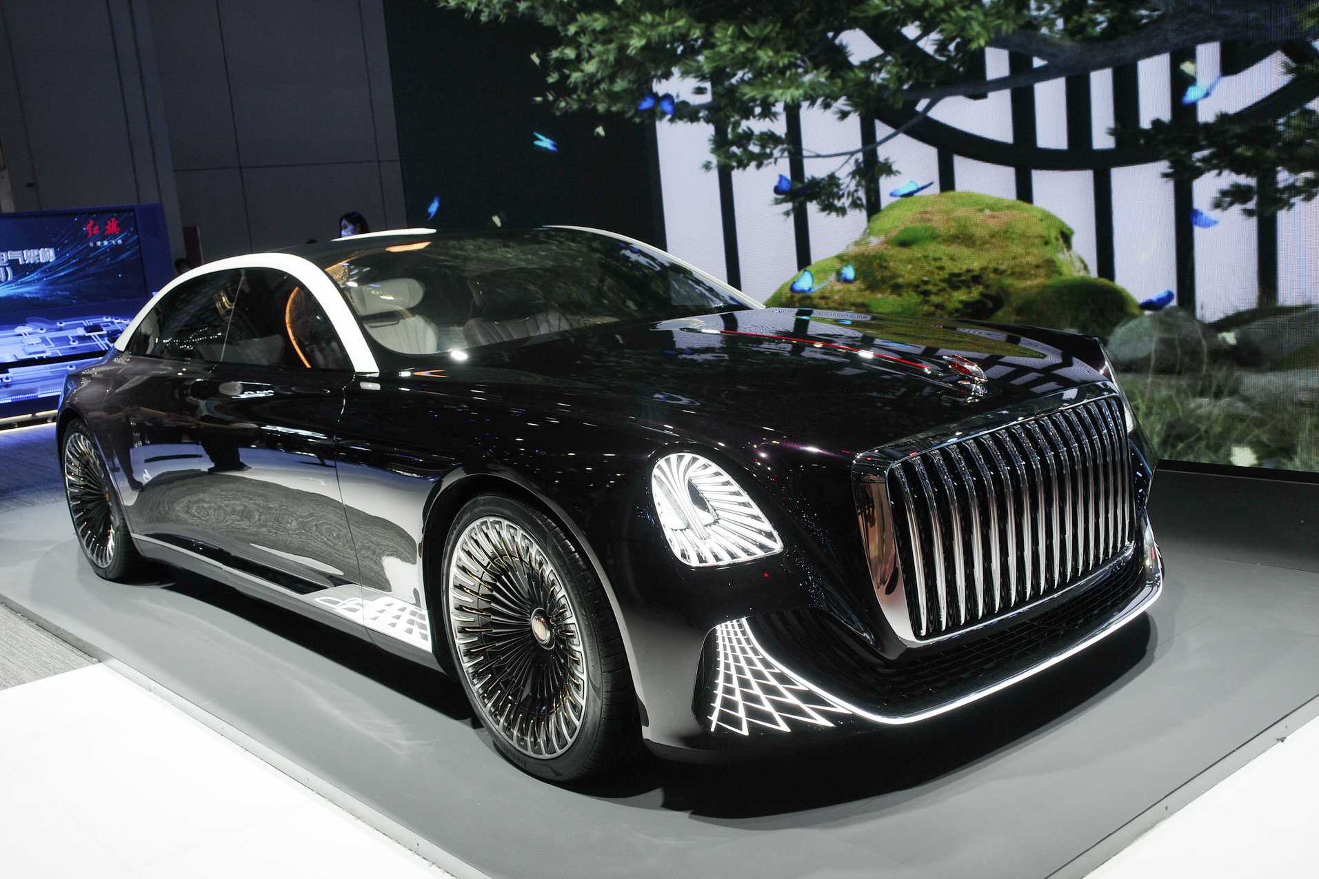 Hongqi L-Concept: Xe siêu sang cho ông chủ, tham vọng đấu Rolls-Royce và Bentley