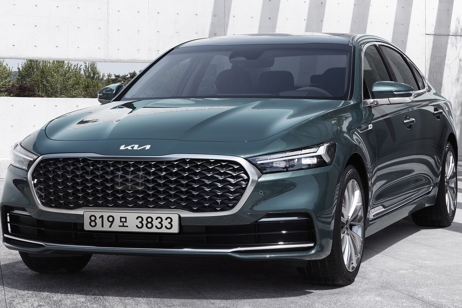 Kia K900 sắp lột xác - Xe Hàn lên đời đối đầu Mercedes-Benz S-Class