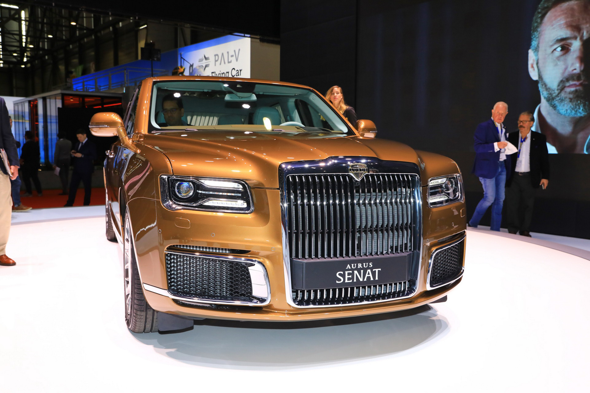 ‘Rolls-Royce của Nga’ bắt đầu sản xuất, giá quy đổi từ hơn 5,6 tỷ đồng