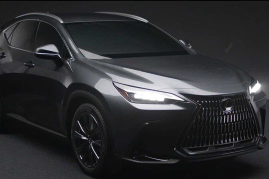 Lexus NX ‘nhá hàng’ trước ngày ra mắt: Trông cậy vào nội thất để cạnh tranh Mercedes-Benz GLC