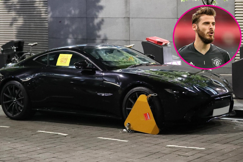 Thủ môn Manchester United bất lực bắt taxi về nhà vì siêu xe Aston Martin Vantage bị cảnh sát khóa bánh