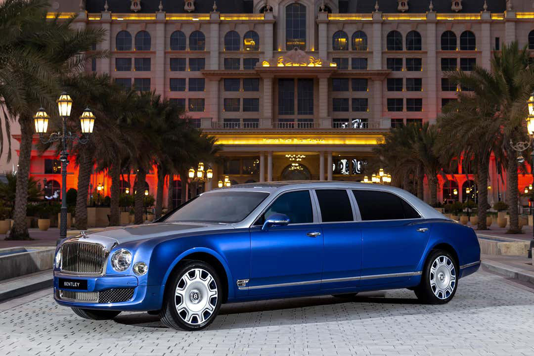 Bị khách VIP ‘bùng’, Bentley rao bán 5 chiếc limousine Mulsanne ế từ 6 năm trước