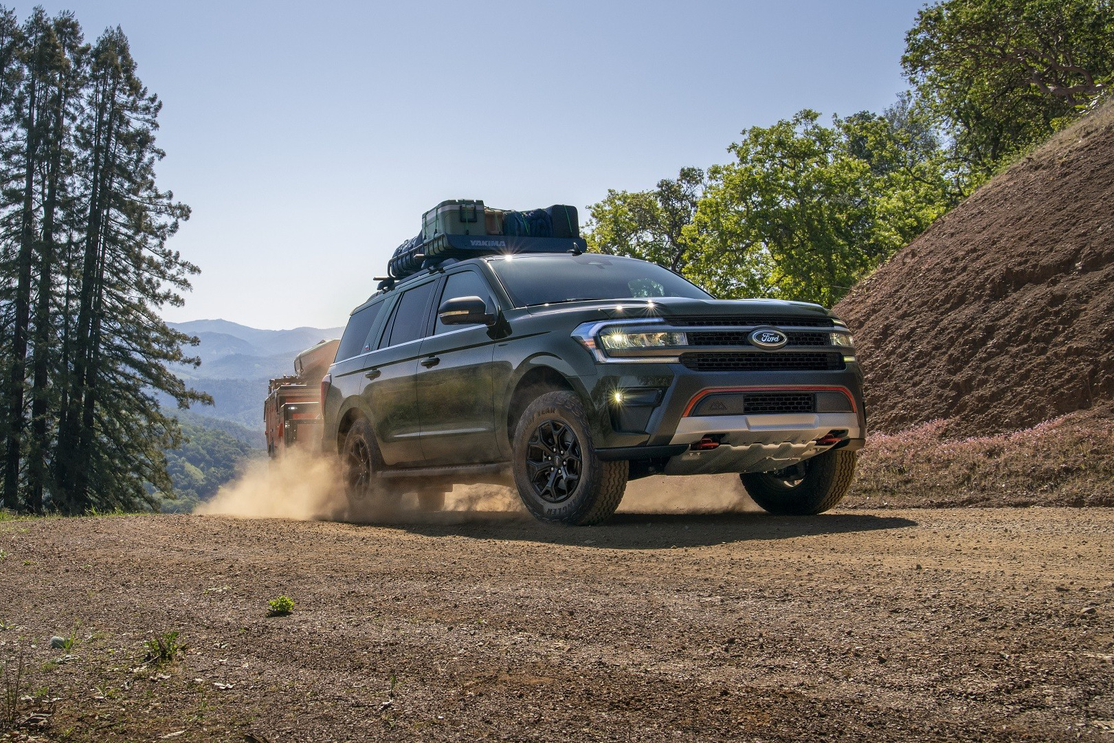 Các dòng SUV của Ford sắp có cửa khoang hành lý giống Range Rover