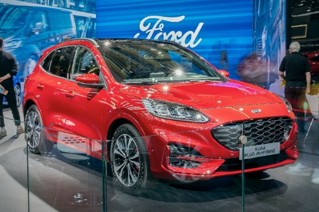 Ford công bố đội hình 7 'bom tấn' cùng 2 bản nâng cấp mới, nói không hoàn toàn với xe xăng giống VinFast