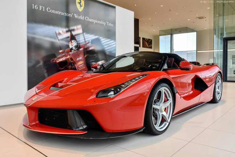 Đại gia mua LaFerrari Aperta bị hãng 'dỗi' ra mặt chỉ sau một bài báo