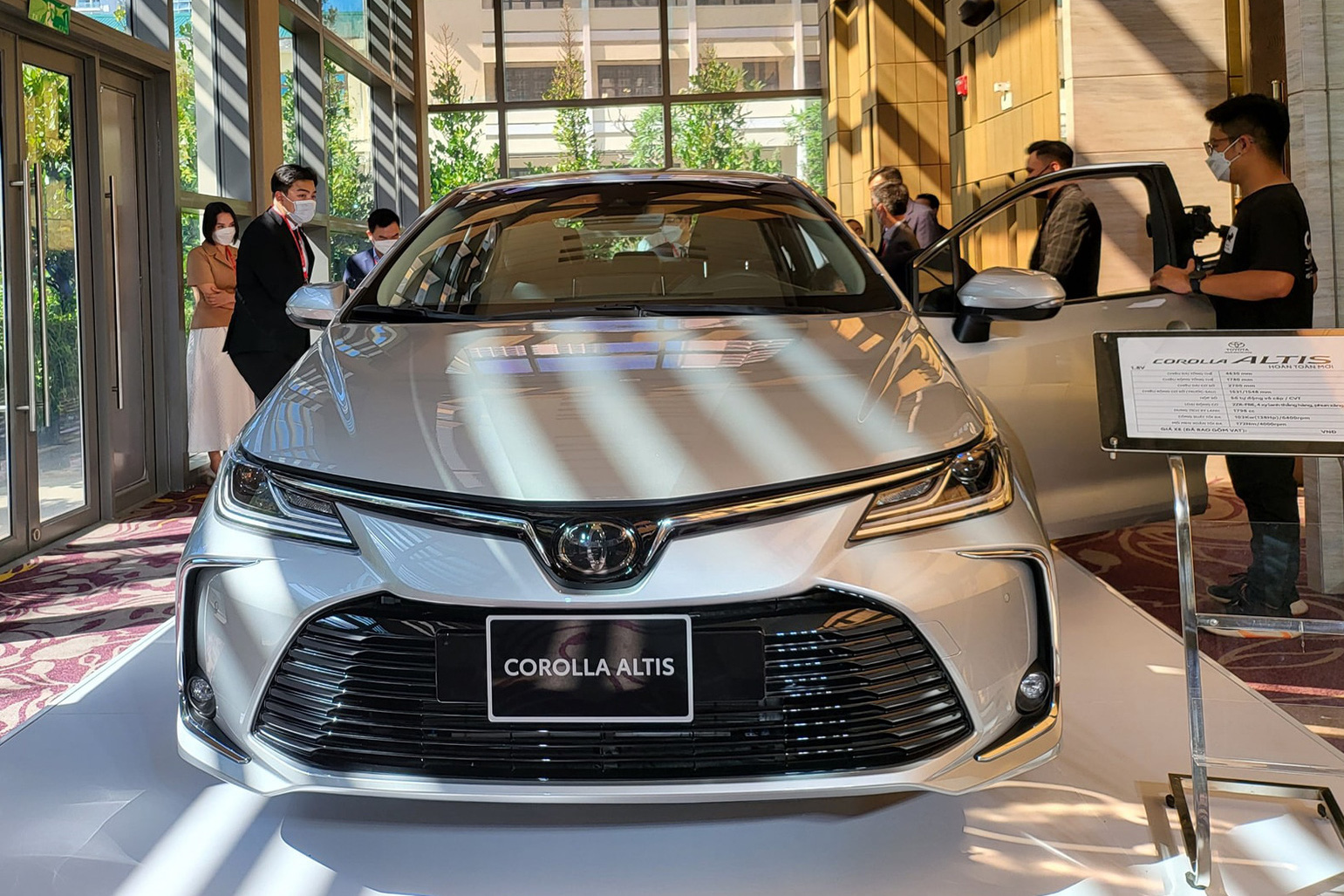 Hình ảnh rò rỉ cho thấy trang bị khủng lần đầu có trên Toyota Corolla Altis 2022 sắp bán tại Việt Nam, tranh ngôi vua công nghệ với Mazda3