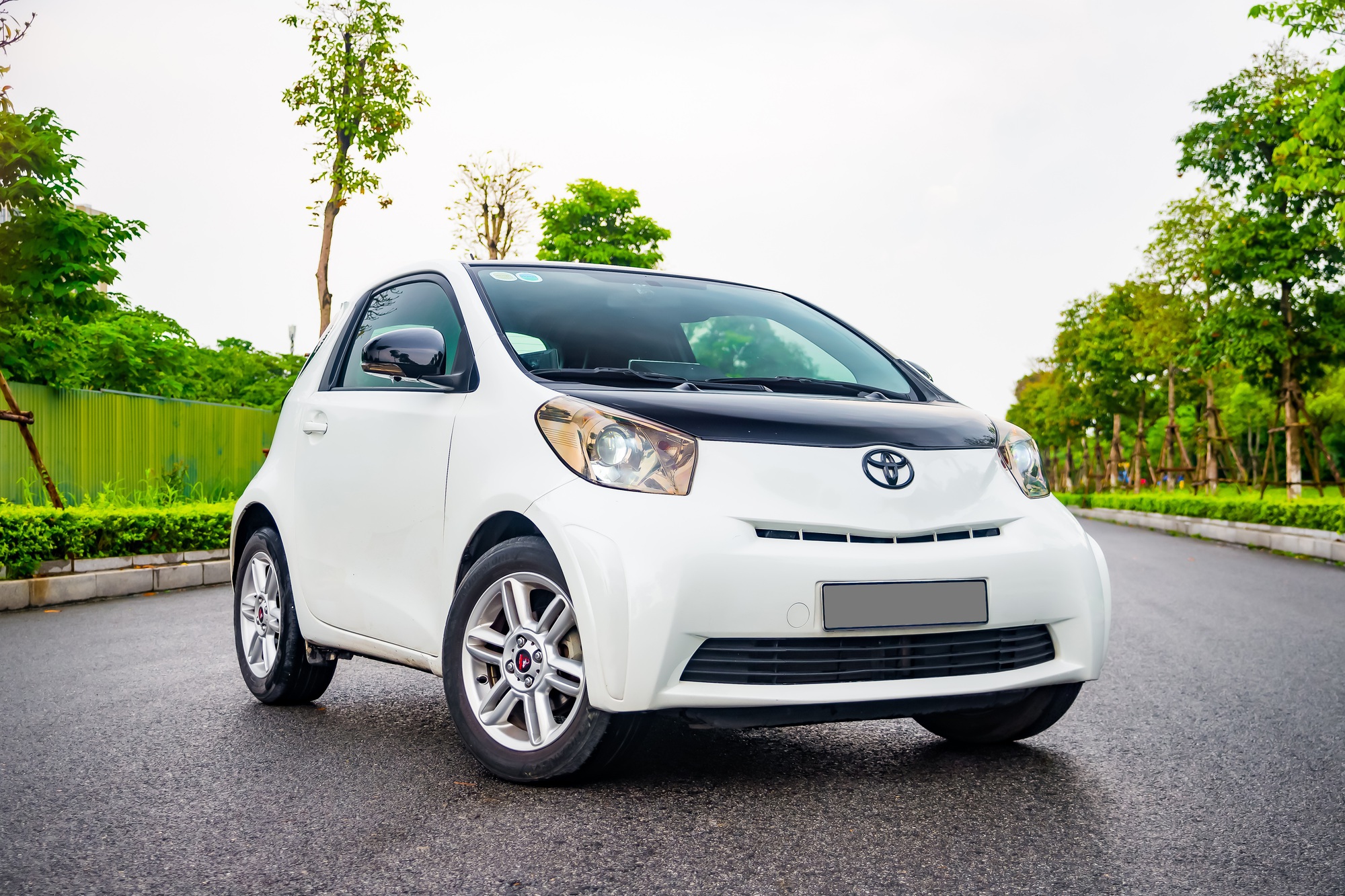 Khó tin nhưng đây là chiếc Toyota 11 năm tuổi có giá lên tới 1 tỷ đồng