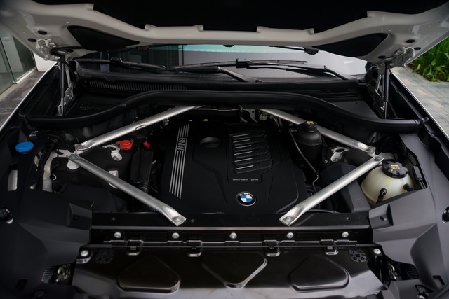 Sử dụng 2 năm, đại gia Hà Nội rao bán lại BMW X7 với giá 6,3 tỷ đồng - Ảnh 8. Sử dụng 2 năm, đại gia Hà Nội rao bán lại BMW X7 với giá 6,3 tỷ đồng - Ảnh 8.