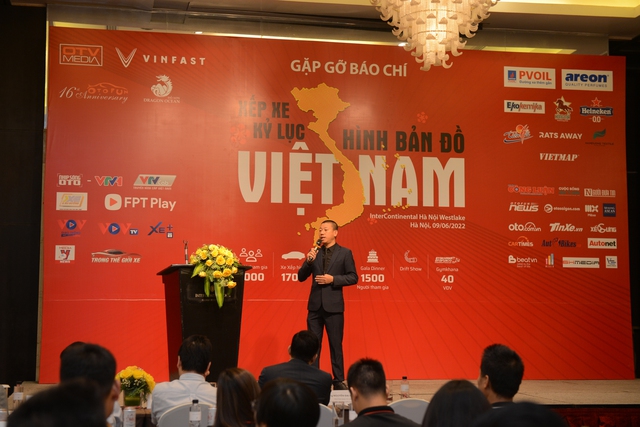Khoảng 1.700 xe ô tô xếp hình bản đồ Việt Nam tại Hải Phòng, đủ lập kỷ lục thế giới - Ảnh 2.