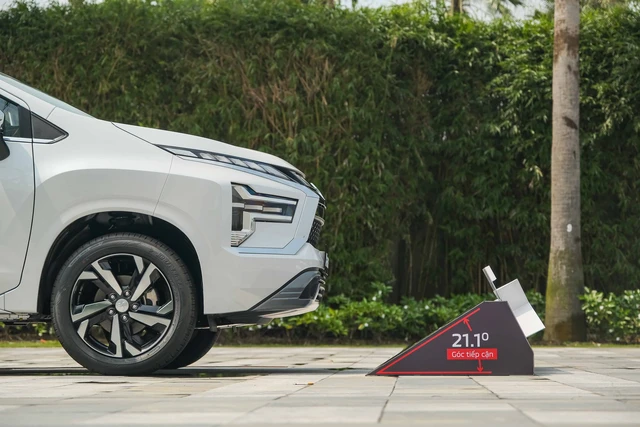 Ra mắt Mitsubishi Xpander 2022: 20 điểm mới, tăng thực dụng, giá y hệt Veloz Cross - Ảnh 11. Ra mắt Mitsubishi Xpander 2022: 20 điểm mới, tăng thực dụng, giá y hệt Veloz Cross - Ảnh 11.