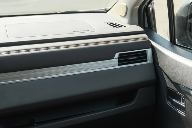 Ra mắt Mitsubishi Xpander 2022: 20 điểm mới, tăng thực dụng, giá y hệt Veloz Cross - Ảnh 15. Ra mắt Mitsubishi Xpander 2022: 20 điểm mới, tăng thực dụng, giá y hệt Veloz Cross - Ảnh 15.