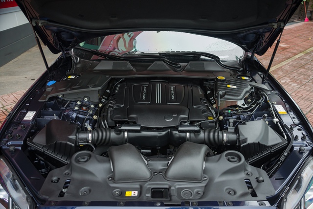 Chiếc xe khiến đại gia Hà Nội dùng 3 năm lỗ 3 tỷ đồng dù chỉ chạy hơn 6.000km - Ảnh 8. Chiếc xe khiến đại gia Hà Nội dùng 3 năm lỗ 3 tỷ đồng dù chỉ chạy hơn 6.000km - Ảnh 8.