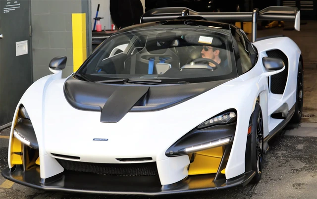 McLaren Senna thứ 2 Việt Nam bỏ lớp vỏ huyền thoại thay bằng diện mạo mới, vừa về nước đã gia nhập garage nghìn tỷ nổi tiếng tại TP.HCM - Ảnh 4.