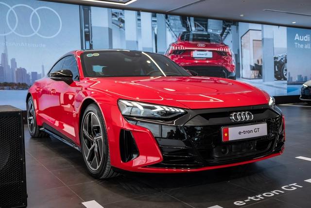 Ra mắt Audi e-tron GT tại Việt Nam: Giá từ 5,2 tỷ đồng, cạnh tranh trực tiếp Porsche Taycan - Ảnh 1.
