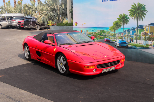 Điểm mặt 5 dòng Ferrari cổ tại Việt Nam: Nhiều mẫu siêu hiếm cho thấy độ chơi mạnh tay của giới nhà giàu - Ảnh 4.