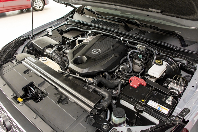 Nissan Navara 2022 về đại lý tại Việt Nam: Động cơ mới, trang bị giữ nguyên, giá dự kiến tăng nhẹ - Ảnh 10. Nissan Navara 2022 về đại lý tại Việt Nam: Động cơ mới, trang bị giữ nguyên, giá dự kiến tăng nhẹ - Ảnh 10.