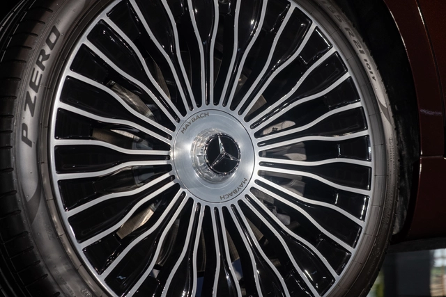 Ngồi thử Mercedes-Maybach S 680 giá 16 tỷ đồng tại Việt Nam: Đóng mở cửa như Rolls-Royce, ghế ông chủ có thể biến thành giường - Ảnh 5.