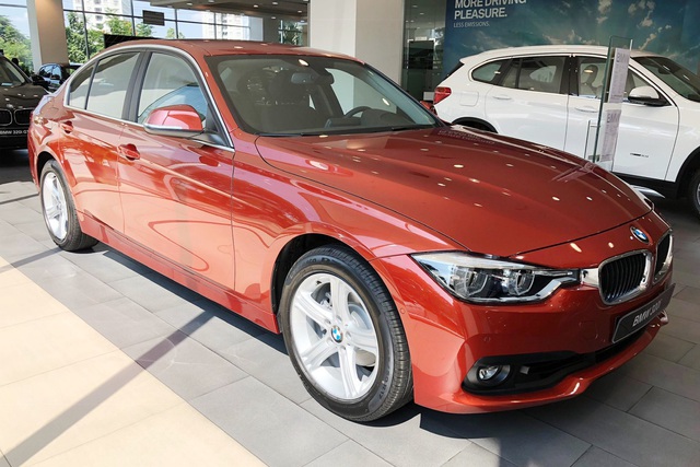 Loạt xe giảm giá sốc tại đại lý nhằm đẩy hàng tồn, đón mẫu mới về Việt Nam - Ảnh 5.