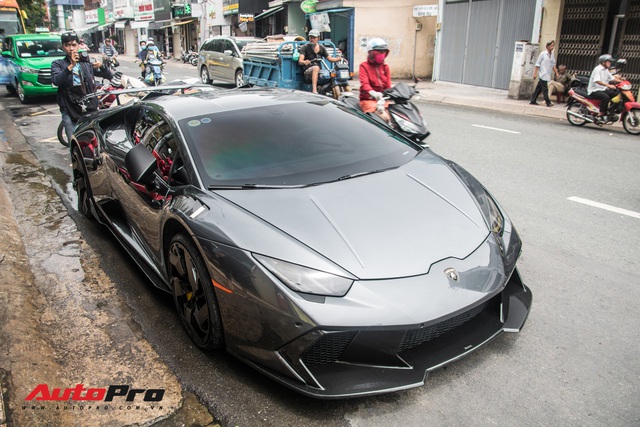 Đỉnh cao độ xe là về zin: Lamborghini Huracan đổi màu nhiều nhất Việt Nam của đại gia Bạc Liêu trở về màu nguyên bản - Ảnh 1.